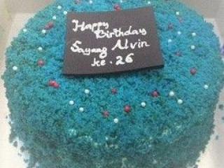 Blue velvet cake